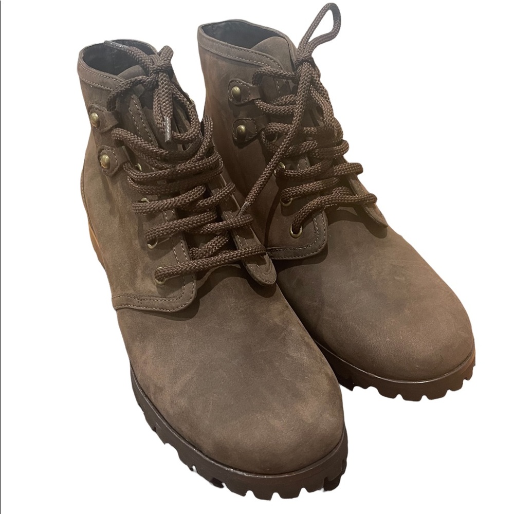COLE HAAN Air Juno Short Boot
